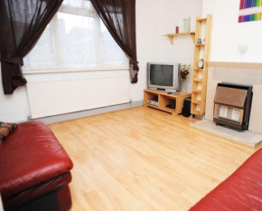 Cozy2bed Apartment Near City Center